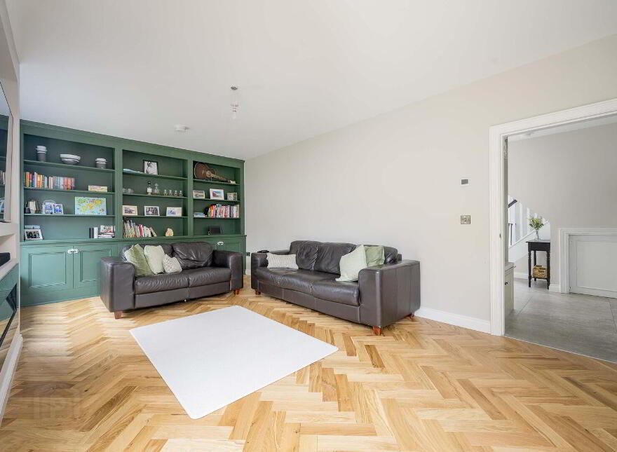 7B Mornington, Belfast, BT7 3JS