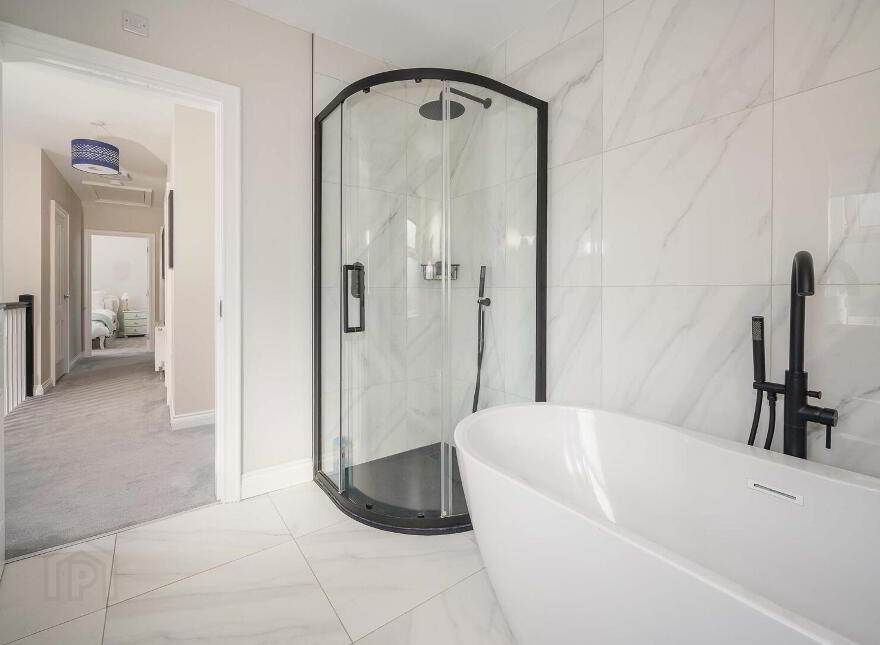 7B Mornington, Belfast, BT7 3JS