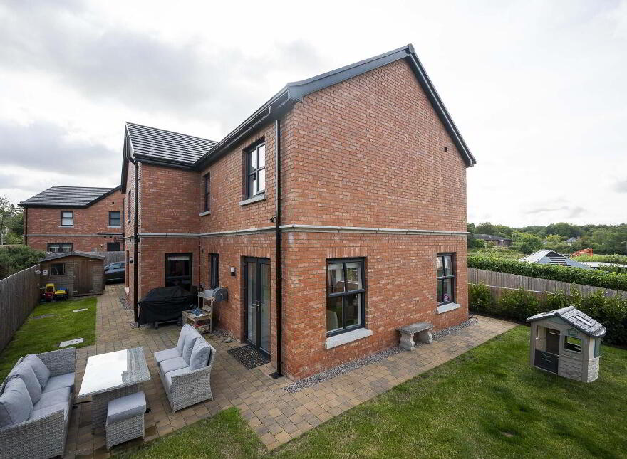 7B Mornington, Belfast, BT7 3JS
