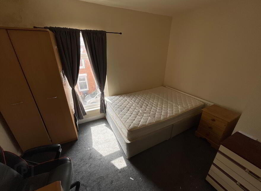 3 Oakley Street, Belfast, BT14 8BL