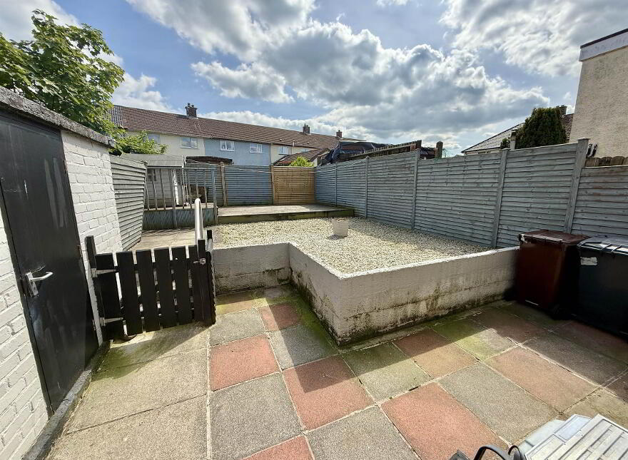 11 Camlough Place, Castlereagh, Belfast, BT6 9NZ
