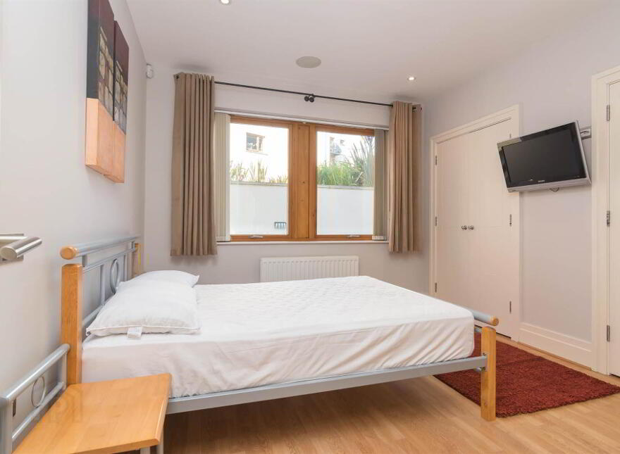 E1 Apartment The Elms, Malone Square, 77B Malone Road, Belfast, BT9 6SB