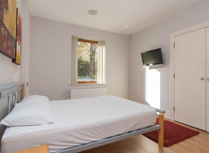 E1 Apartment The Elms, Malone Square, 77B Malone Road, Belfast, BT9 6SB