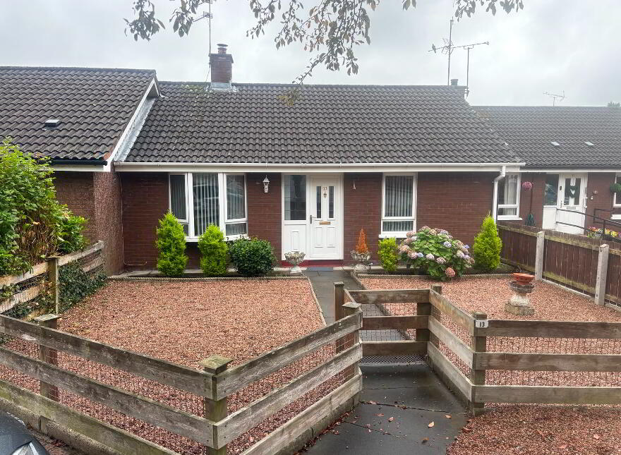 13 Iveagh Drive, Banbridge, BT32 3YE