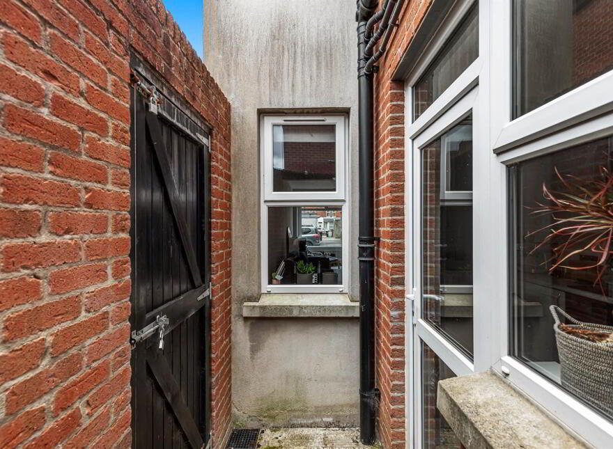 15 Bramcote Street, Belfast, BT5 5JL