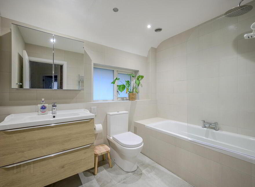 22 Kinwood Grange, Bangor, BT19 6FD