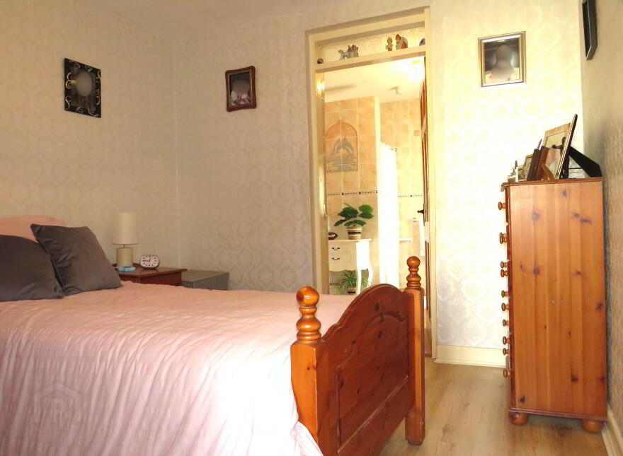 47 Harrison Place, Charleville, P56WY62