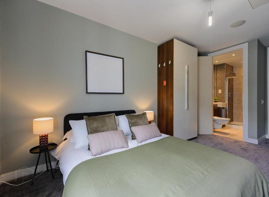 Apartment 10.32 The Arc 2J Queens Road, Belfast, BT3 9FP