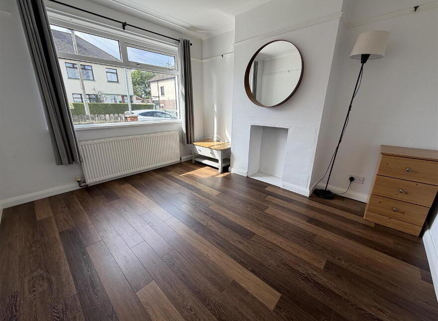 25 Ailesbury Crescent, Belfast, BT7 3EZ
