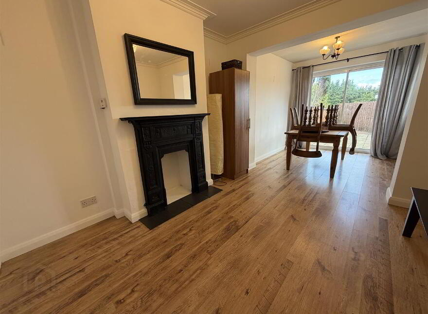 25 Ailesbury Crescent, Belfast, BT7 3EZ