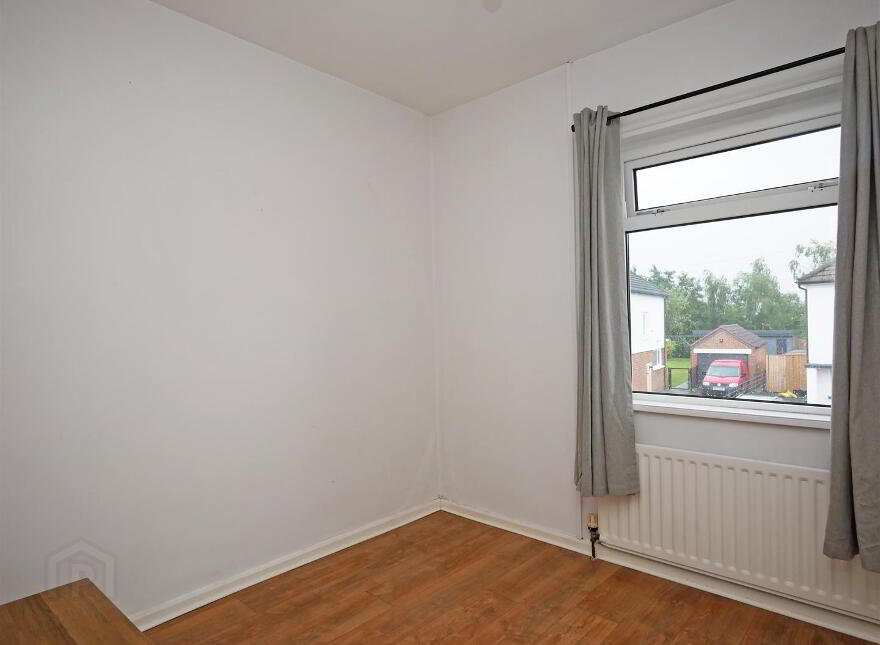 25 Ailesbury Crescent, Belfast, BT7 3EZ