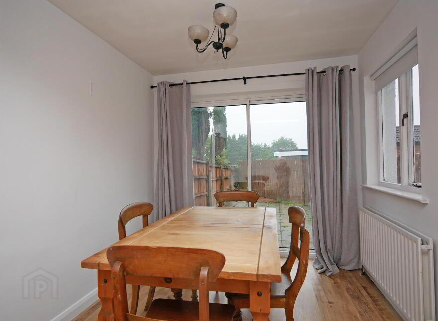 25 Ailesbury Crescent, Belfast, BT7 3EZ