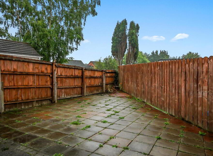 25 Ailesbury Crescent, Belfast, BT7 3EZ
