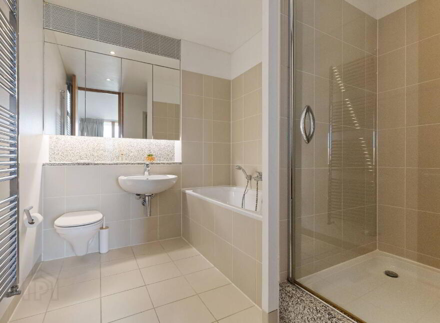 Apartment 21 Saunders House IFSC, Ifsc, D01C827
