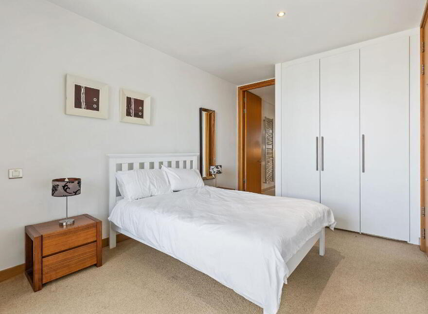Apartment 21 Saunders House IFSC, Ifsc, D01C827