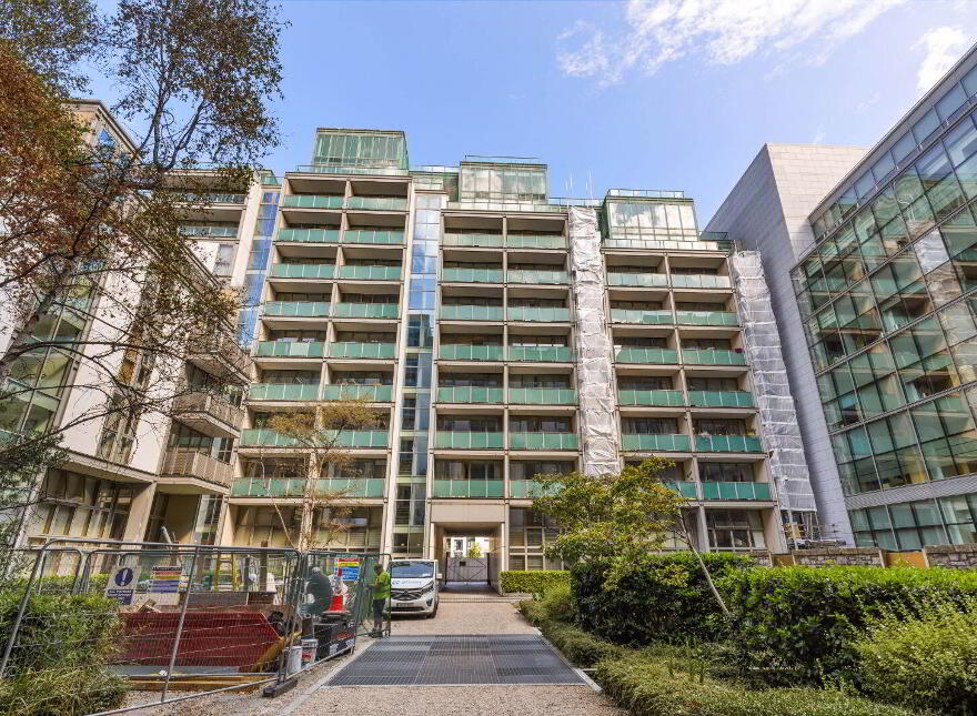Apartment 21 Saunders House IFSC, Ifsc, D01C827