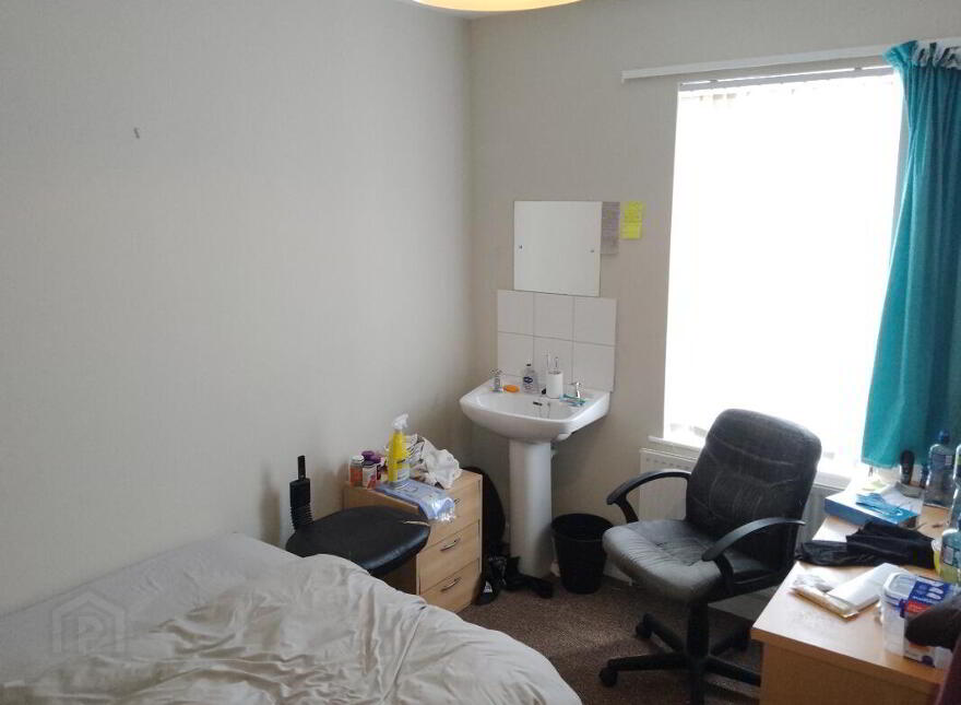140 Dunluce Avenue, Belfast, BT9 7AZ