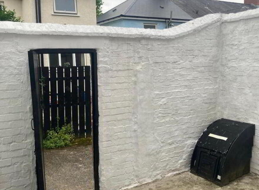 140 Dunluce Avenue, Belfast, BT9 7AZ
