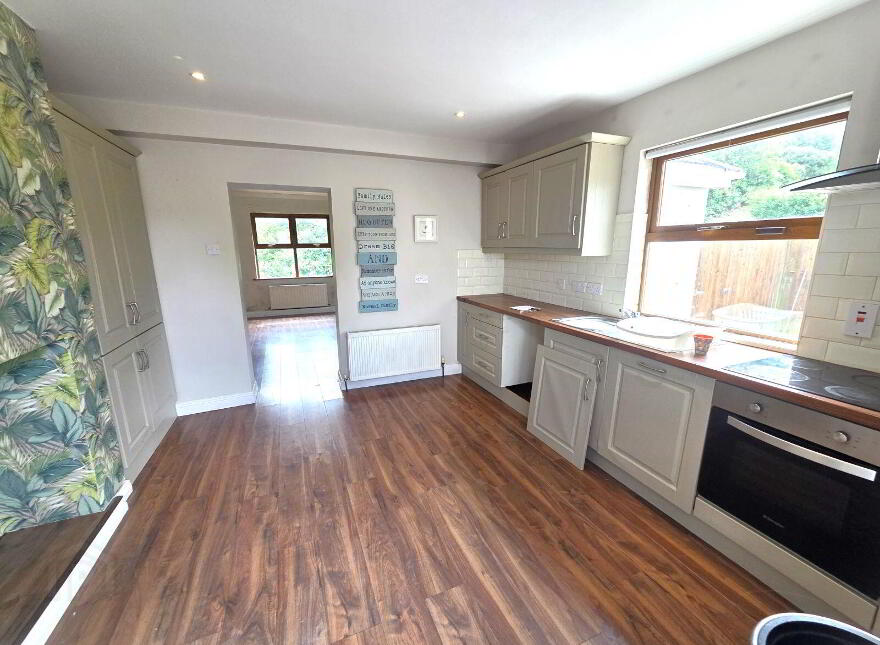 Woodbine Cottage, Nash's Boreen, Fairhill, T23R205