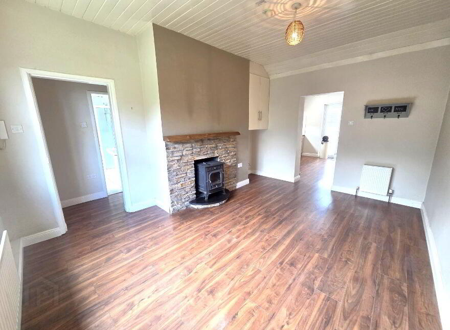 Woodbine Cottage, Nash's Boreen, Fairhill, T23R205