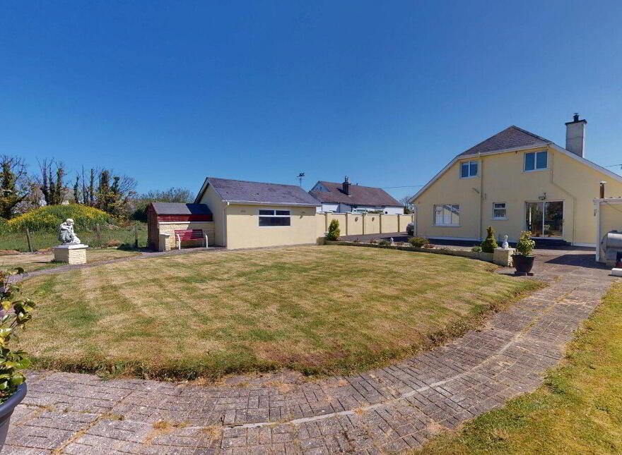 Mooncoin House, Ballygillane Big, Rosslare Harbour, Y35F9X4