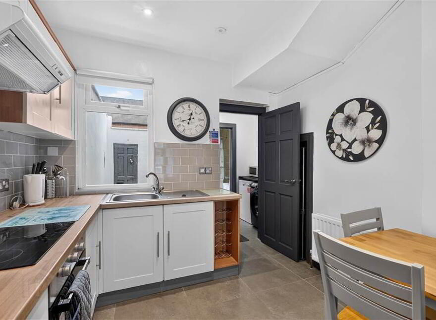 52 Hatfield Street, Ormeau Road, Belfast, BT7 2FD