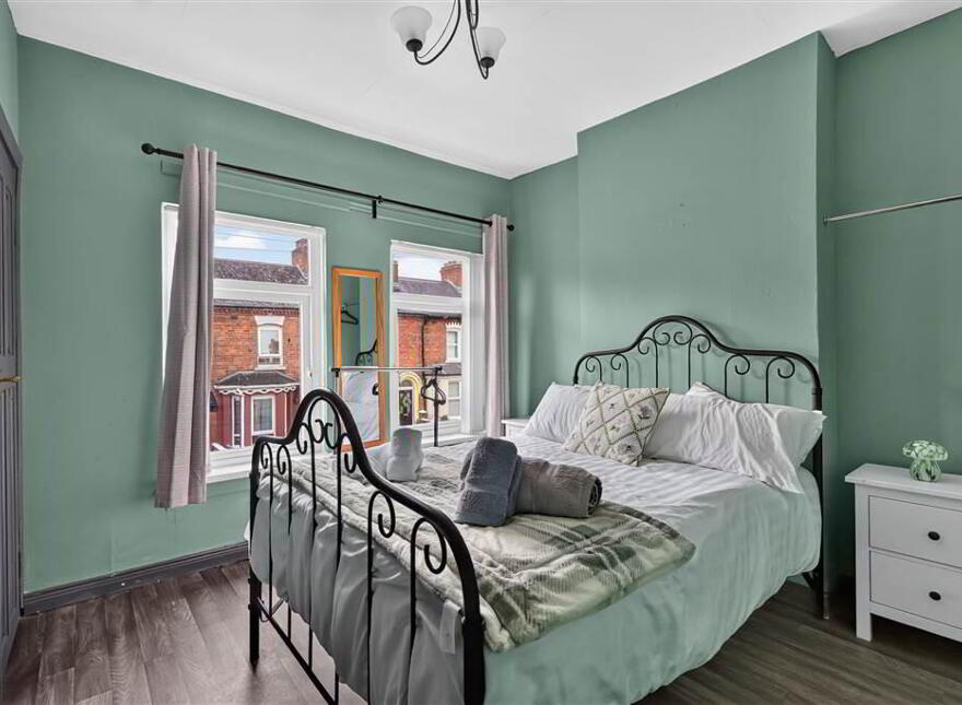52 Hatfield Street, Ormeau Road, Belfast, BT7 2FD