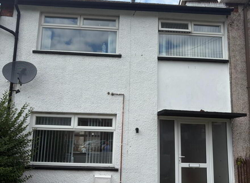 44 Queens Avenue, Belfast, BT36 5HU