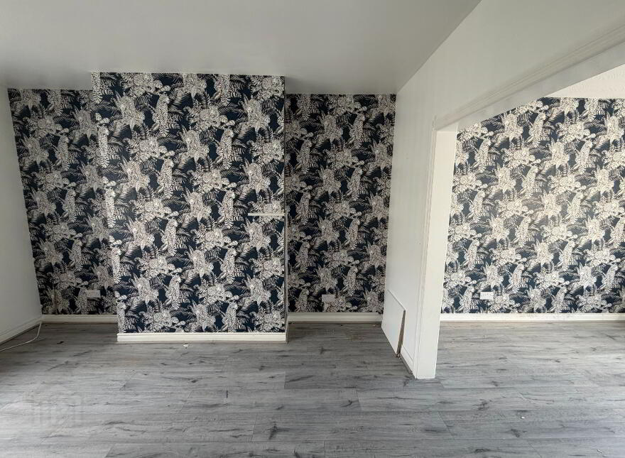 44 Queens Avenue, Belfast, BT36 5HU