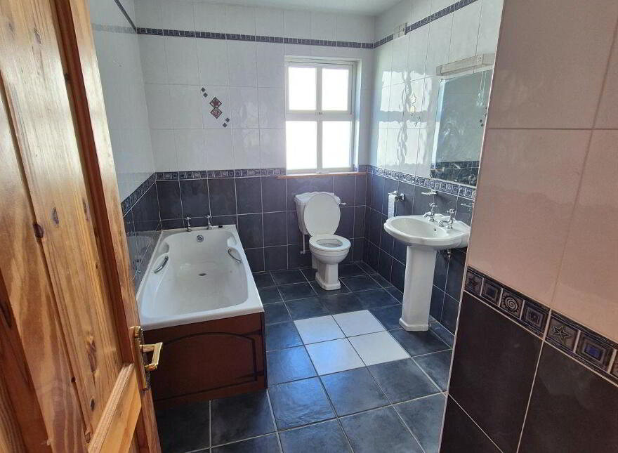 6 White Maples, Church Road, Bundoran, F94PN25
