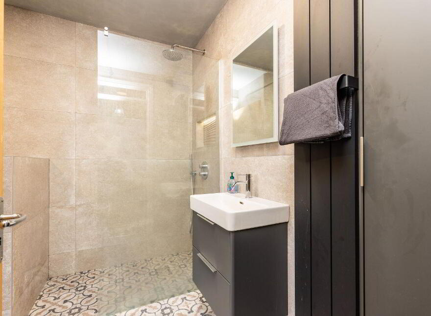 18 All Hallows Square, Drumcondra, D09Y276
