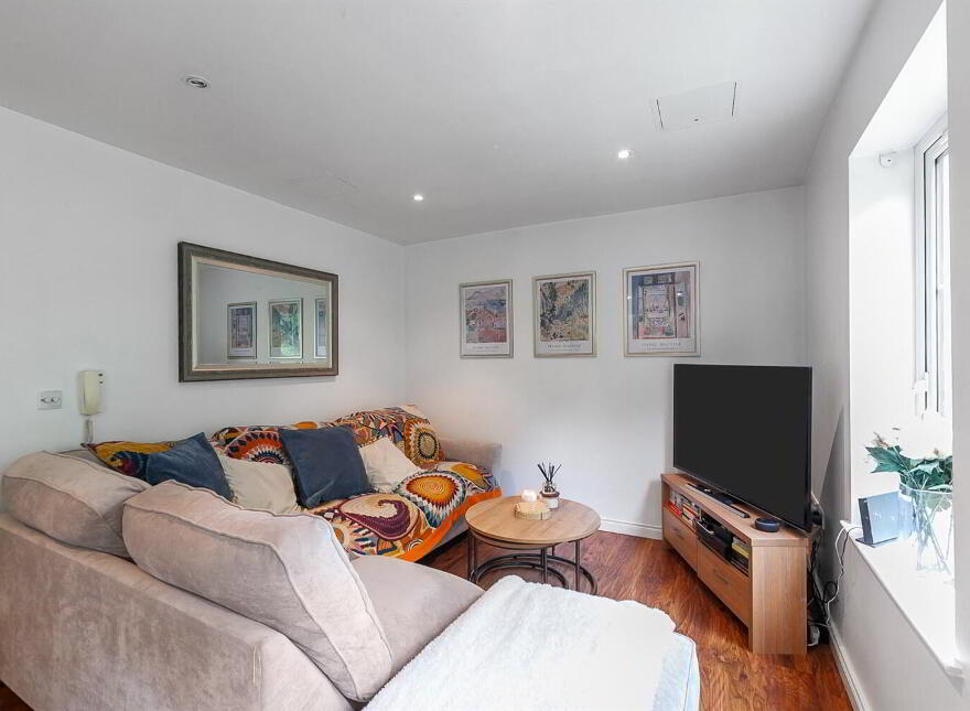 68 Milfort Mews, Belfast, BT17 9JE