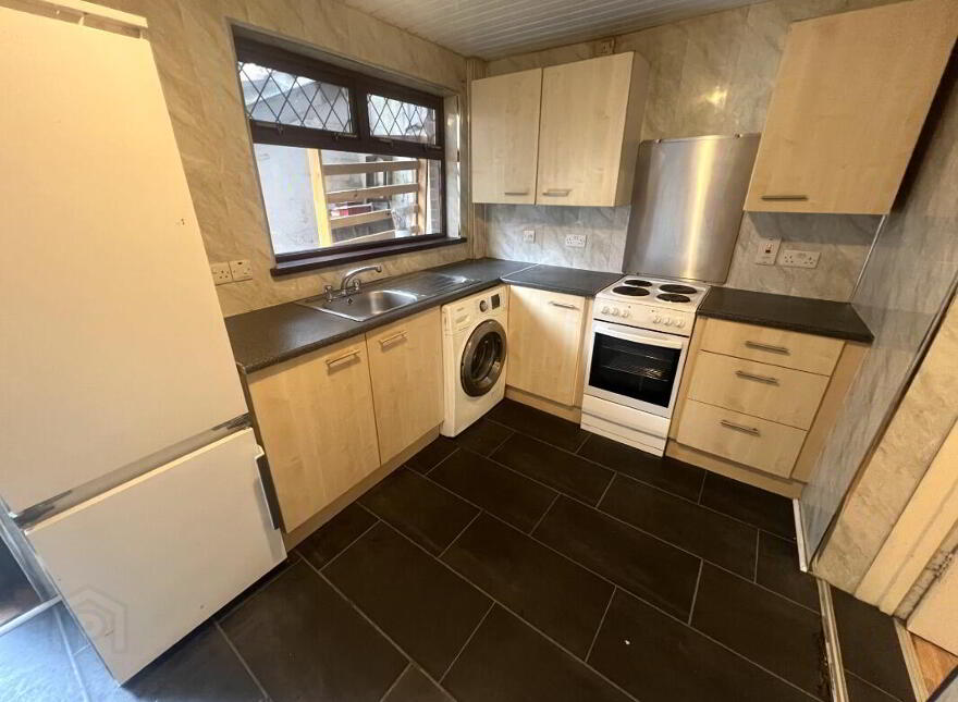 150 Donegall Avenue, Belfast, BT12 6LY
