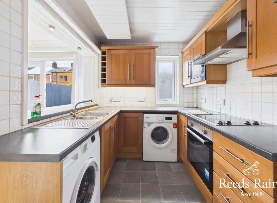24 Ulsterville Gardens, Lisburn Road, Belfast, BT9 7BA