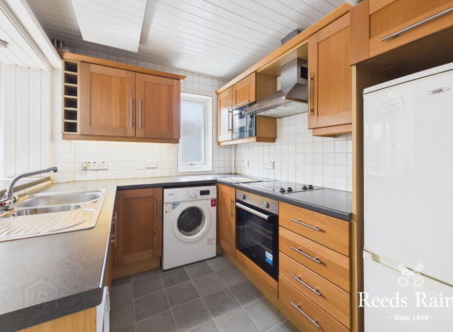 24 Ulsterville Gardens, Lisburn Road, Belfast, BT9 7BA
