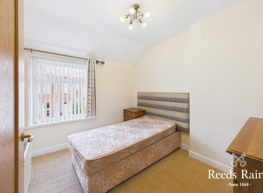 24 Ulsterville Gardens, Lisburn Road, Belfast, BT9 7BA