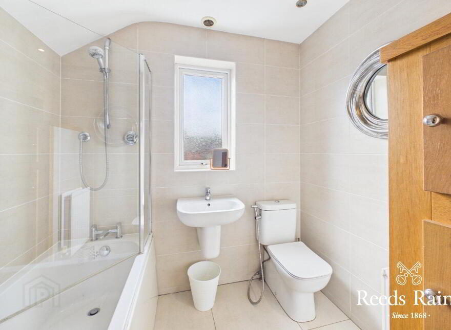 24 Ulsterville Gardens, Lisburn Road, Belfast, BT9 7BA