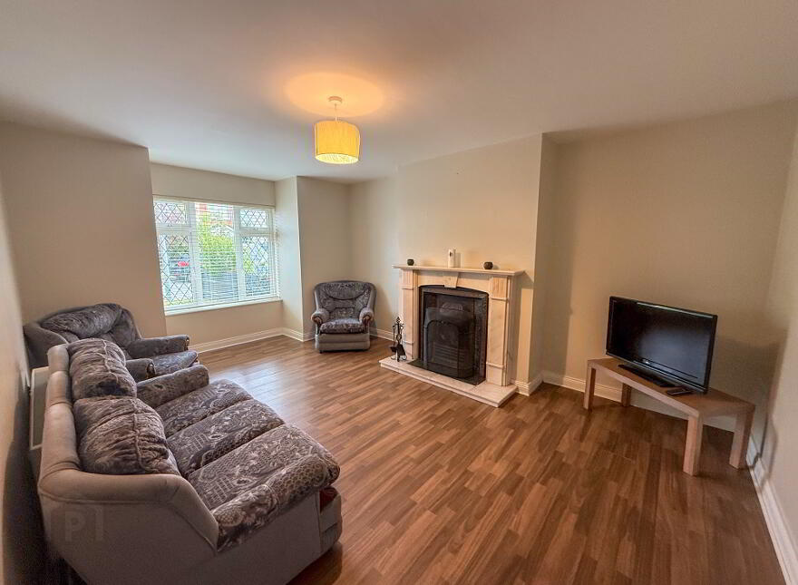 22 The Meadows, Smithborough, H18X290