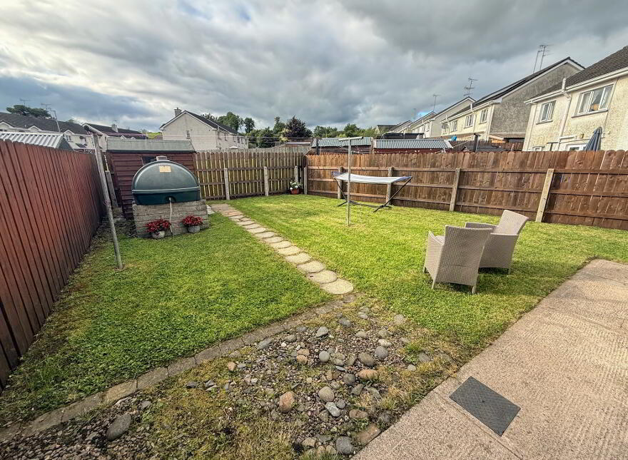 22 The Meadows, Smithborough, H18X290