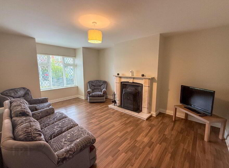 22 The Meadows, Smithborough, H18X290