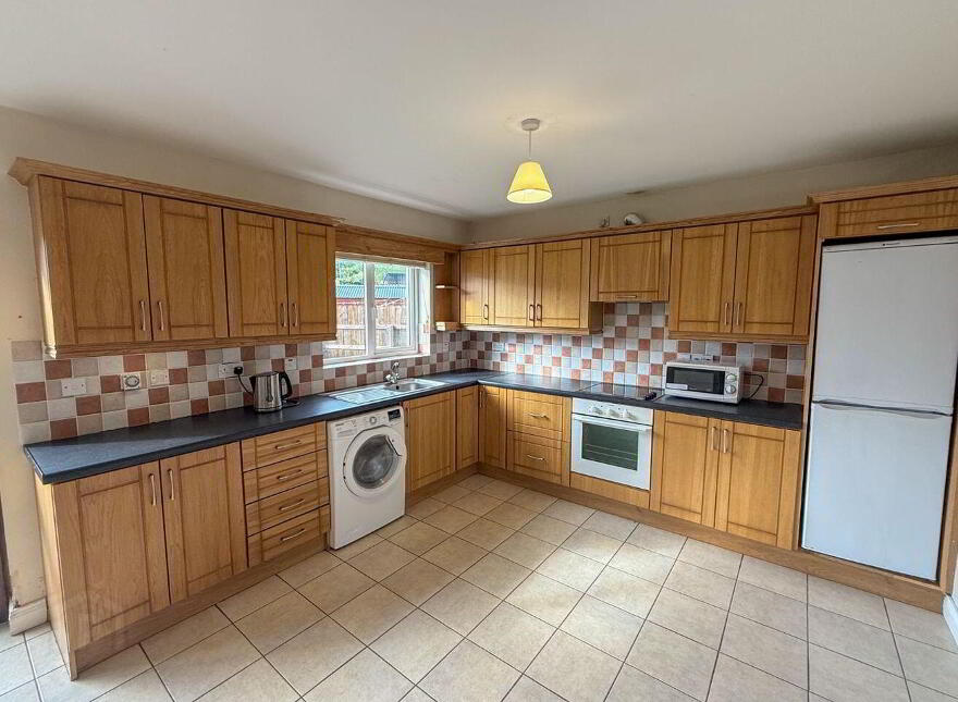 22 The Meadows, Smithborough, H18X290