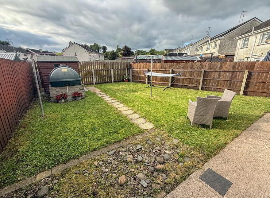 22 The Meadows, Smithborough, H18X290