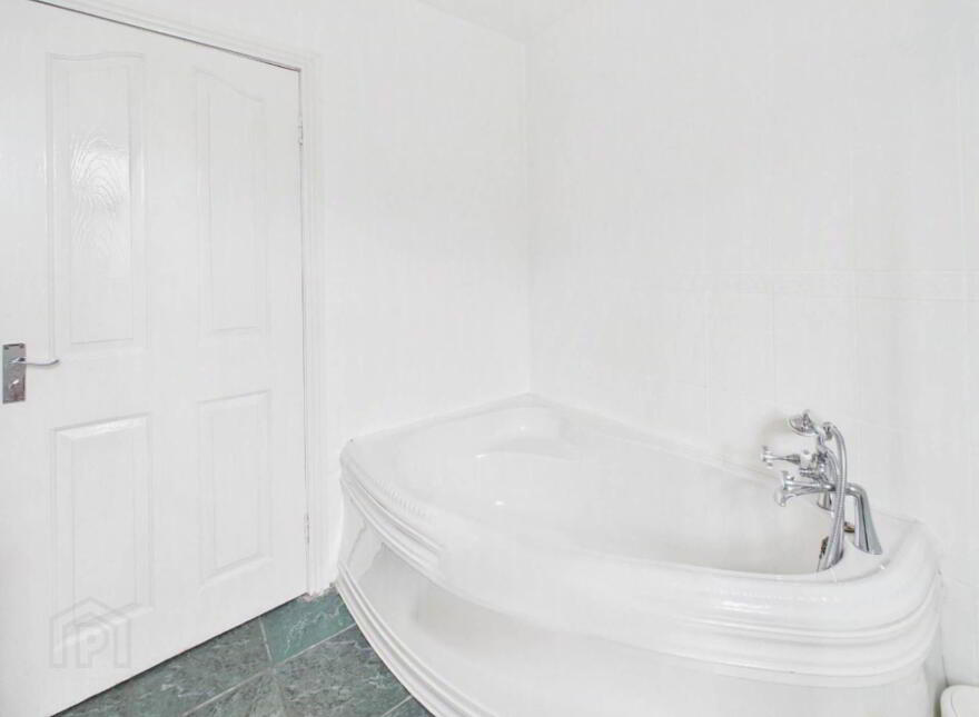 35 Upper St Josephs Terrace, Athy, R14Y070