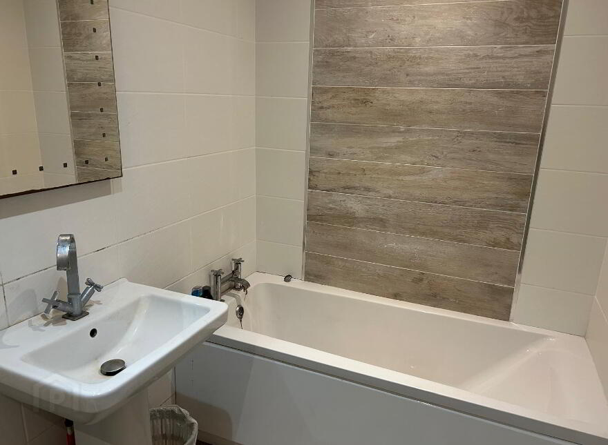 Roscarrig, Enniskillen, BT74 7AZ