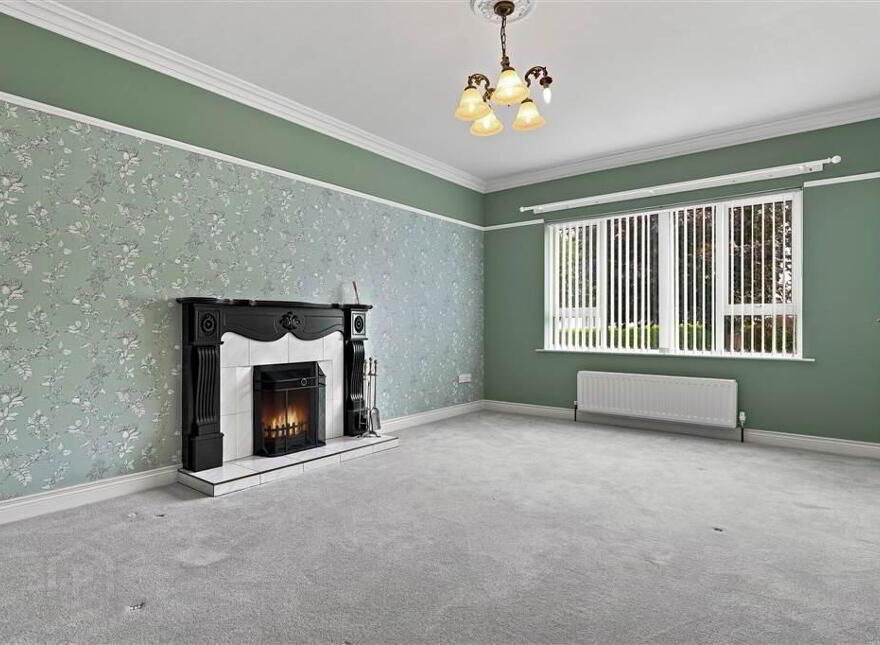 10 Woodcroft Heights, Galgorm, Ballymena, BT42 1GF