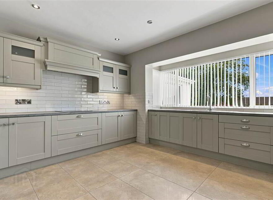 10 Woodcroft Heights, Galgorm, Ballymena, BT42 1GF