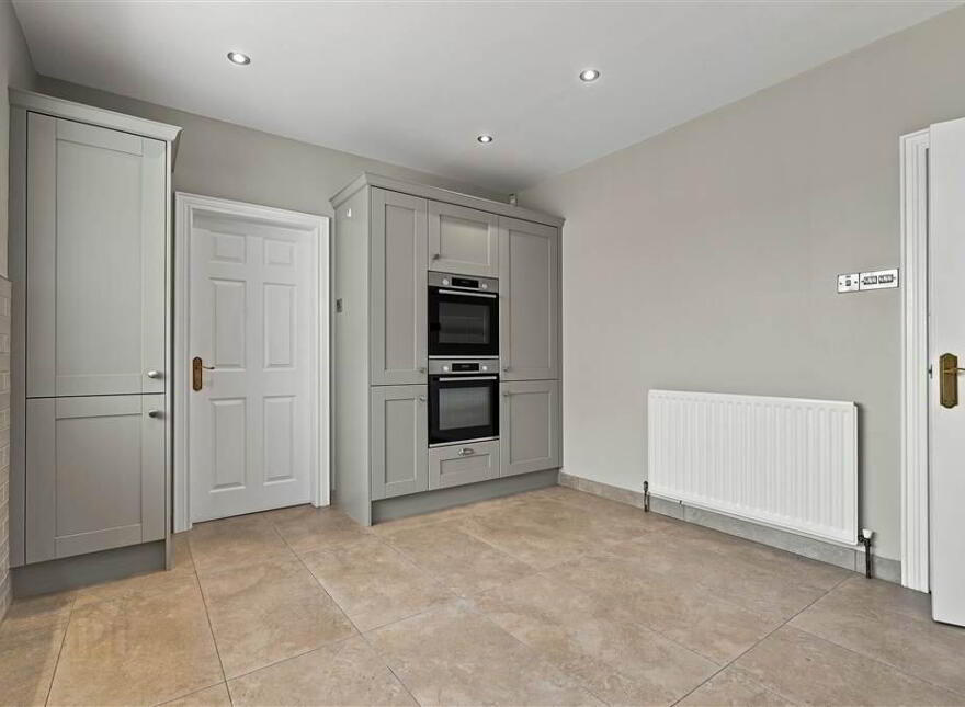10 Woodcroft Heights, Galgorm, Ballymena, BT42 1GF