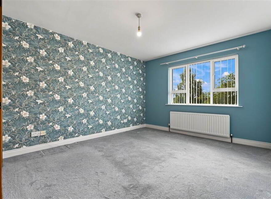 10 Woodcroft Heights, Galgorm, Ballymena, BT42 1GF