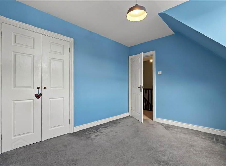 10 Woodcroft Heights, Galgorm, Ballymena, BT42 1GF