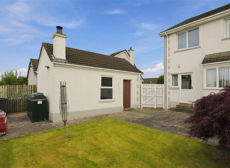 10 Woodcroft Heights, Galgorm, Ballymena, BT42 1GF